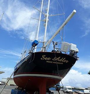 Hinckley 70 Souwester 1998 See Adler Papeete  for sale